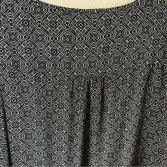 Chelsea & Theodore Geometric Print Blouse Sz XL‎ NEW - Picture 7 of 8